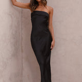 Thesa - Sleeveless satin dress